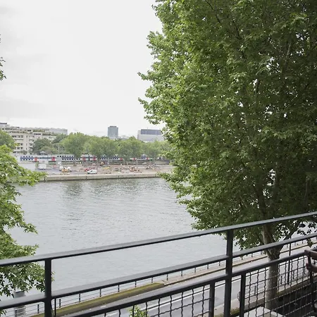 Veeve - By The Riverbank Parigi